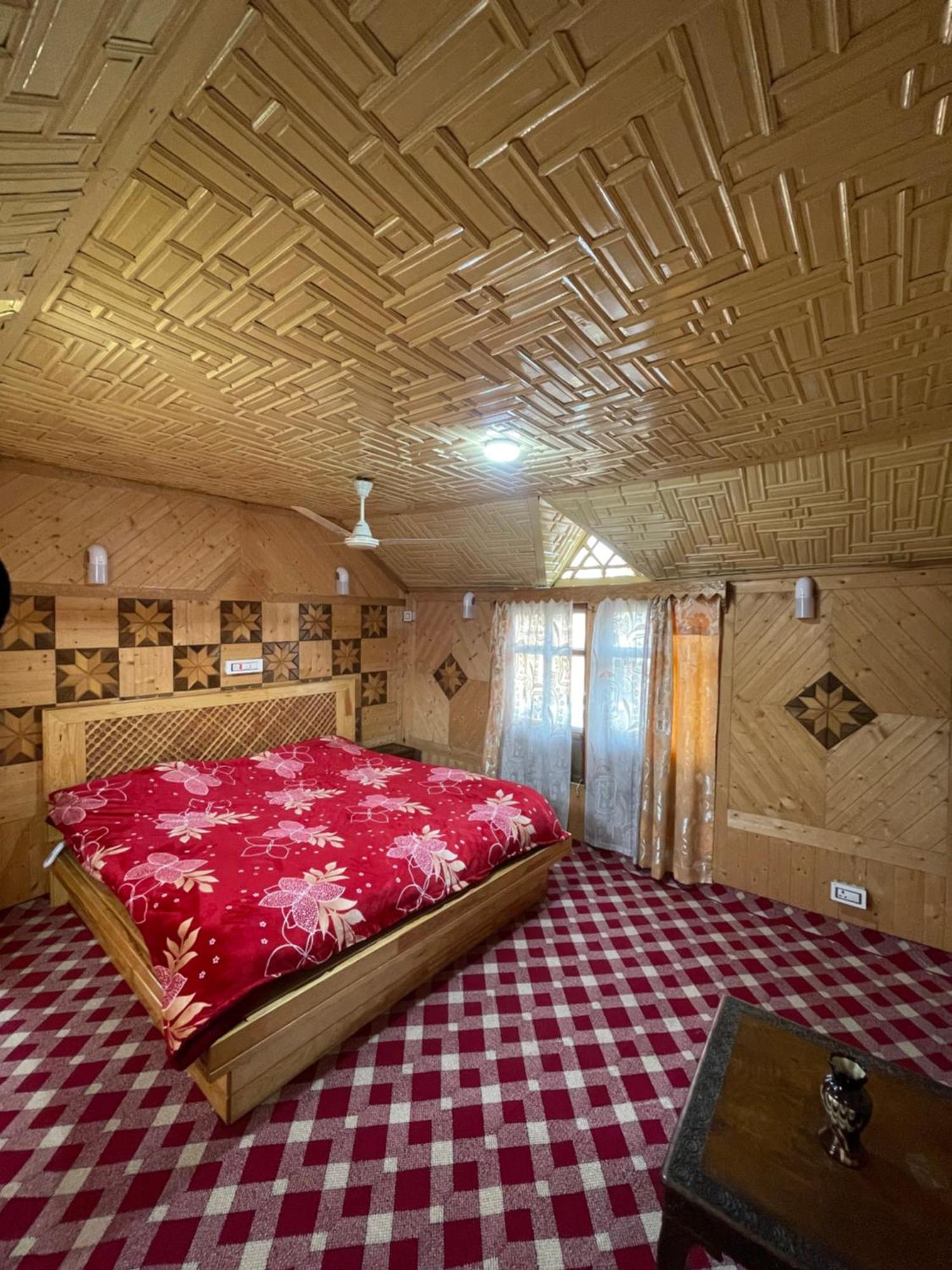 The Heritage Safina Group Of Houseboats Srinagar  Luaran gambar